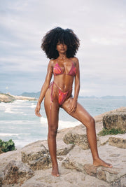 Rio Bikini Top in Hibiscus