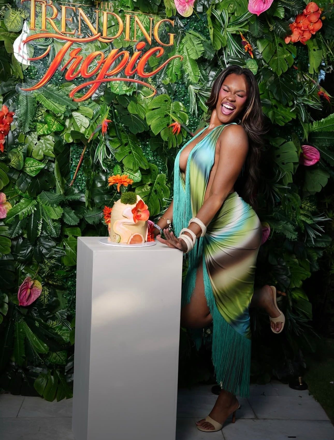 Signature Sarong in Bahama